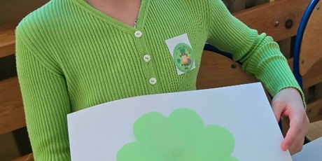 Powiększ grafikę: Poznanie tradycji, symboli i historii Dnia Świętego Patryka w Irlandii