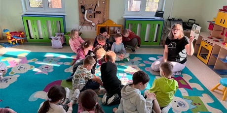 Powiększ grafikę: W krainie Dżungli  – poznajemy świat zwierząt i liczb - po polsku i angielsku